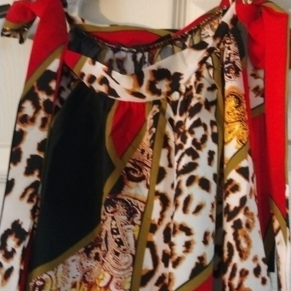 Top - Picture 2 of 4